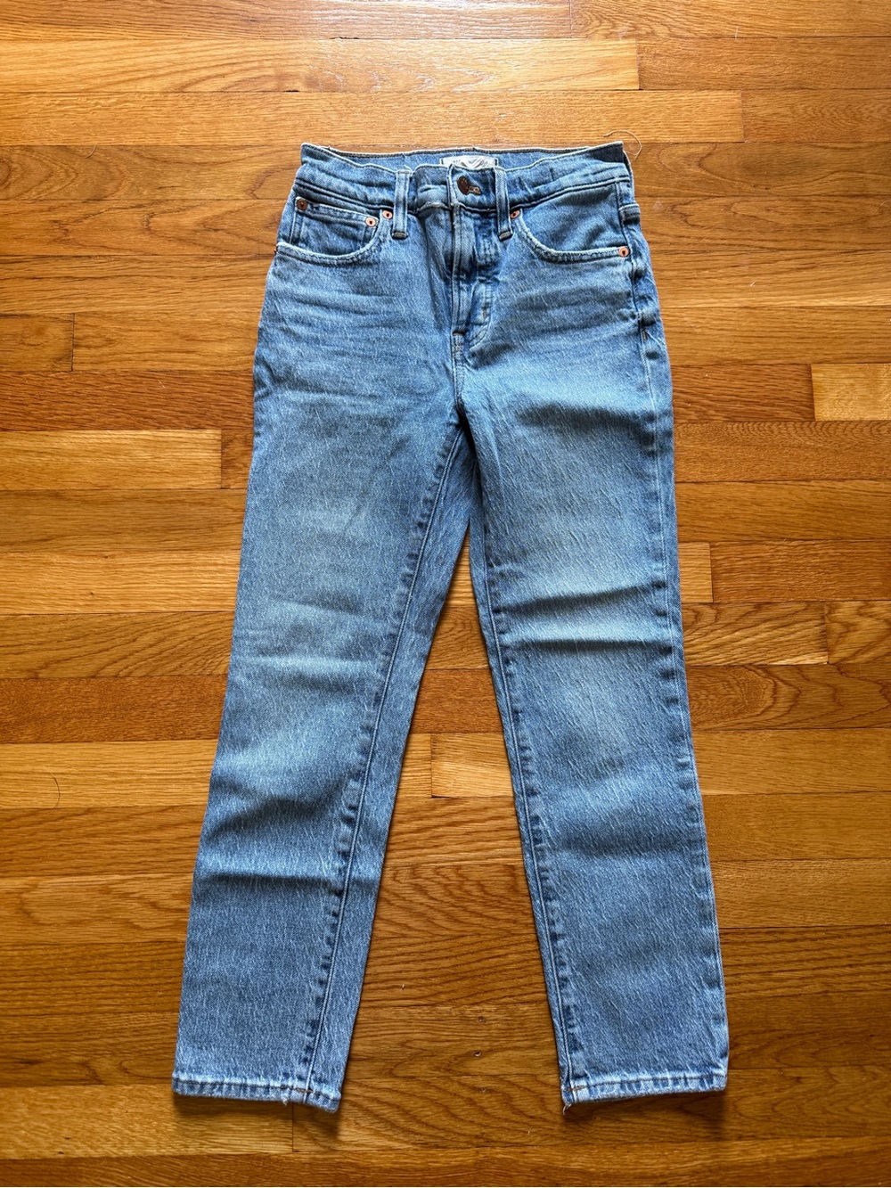 Madewell Straight-Leg Women's Jeans in Light Blue Wash